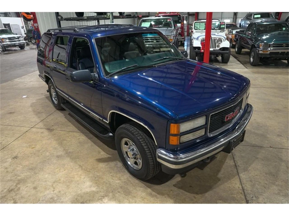 1997 GMC Yukon 1st Gen - Image 14 of 31