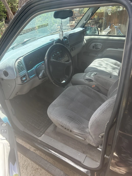 1997 GMC Yukon 1st Gen - Image 29 of 31