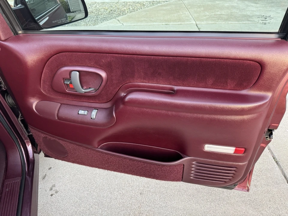 1997 GMC Yukon 1st Gen - Image 18 of 21