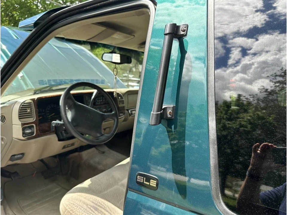 1997 GMC Yukon 1st Gen - Image 31 of 31