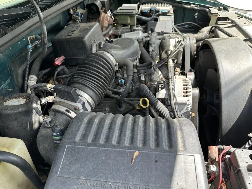 1997 GMC Yukon 1st Gen - Image 22 of 31
