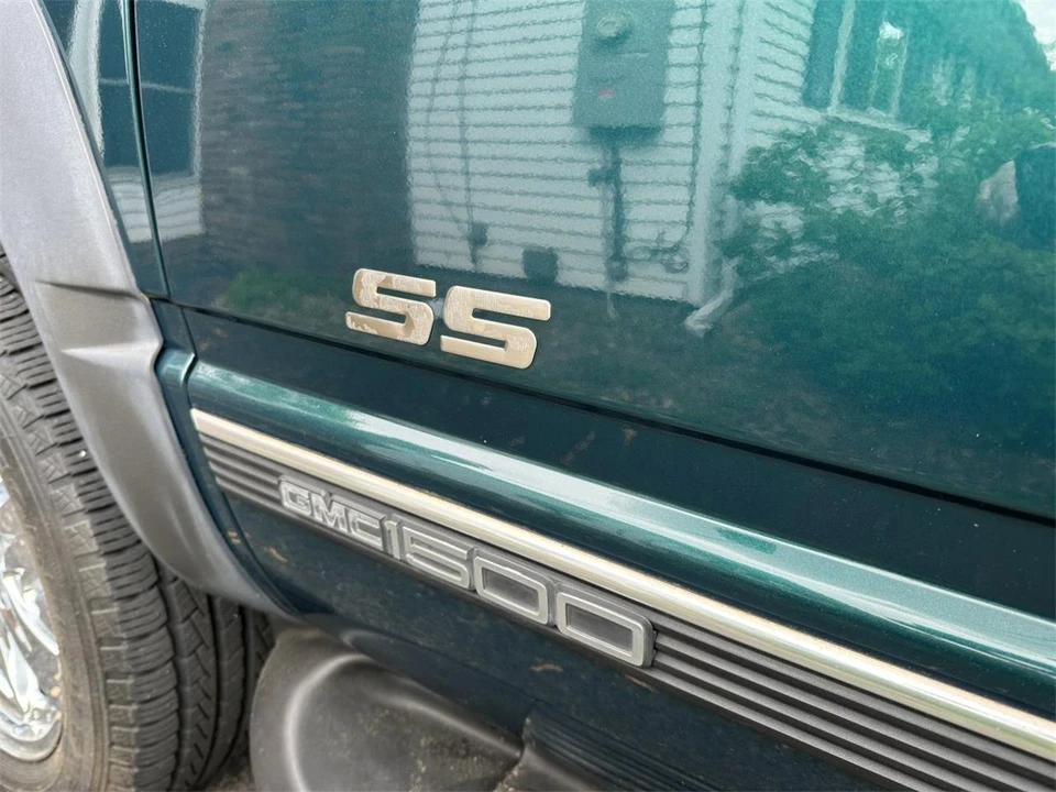 1997 GMC Yukon 1st Gen - Image 24 of 31