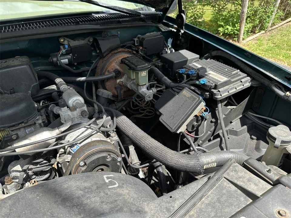 1997 GMC Yukon 1st Gen - Image 20 of 31