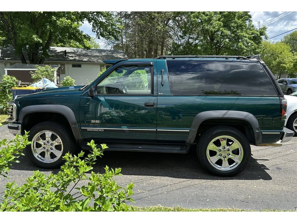 1997 GMC Yukon 1st Gen - Image 25 of 31