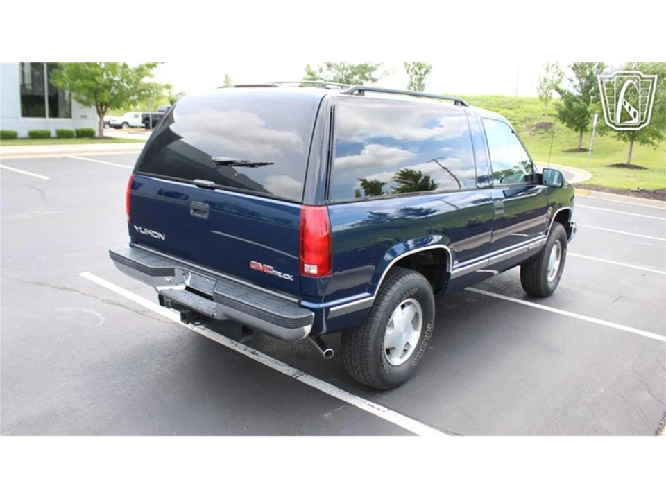 1997 GMC Yukon 1st Gen - Image 3 of 31