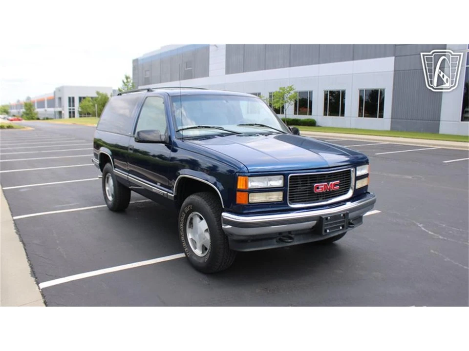 1997 GMC Yukon 1st Gen - Image 5 of 31
