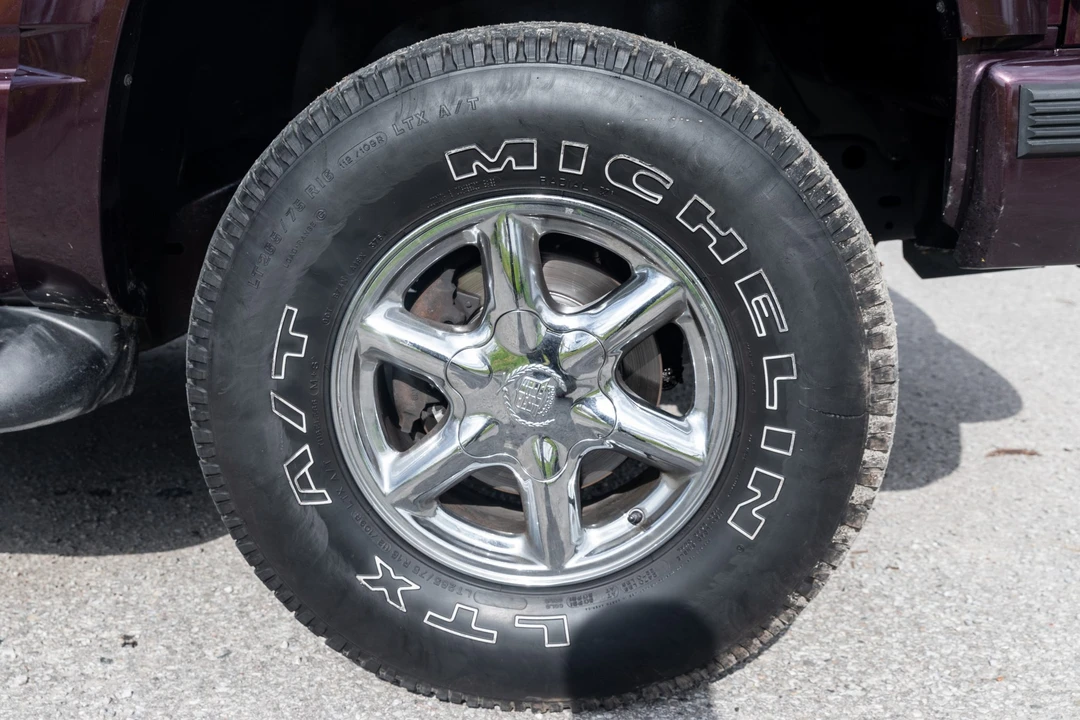 1997 GMC Yukon 1st Gen - Image 23 of 31