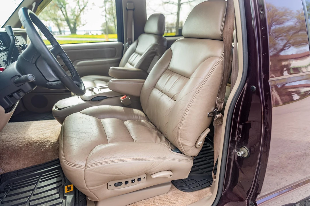 1997 GMC Yukon 1st Gen - Image 29 of 31