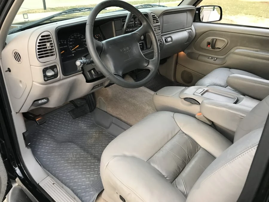 1997 GMC Yukon 1st Gen - Image 4 of 7