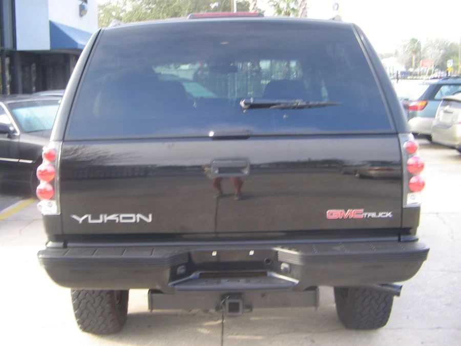 1997 GMC Yukon 1st Gen - Image 3 of 8