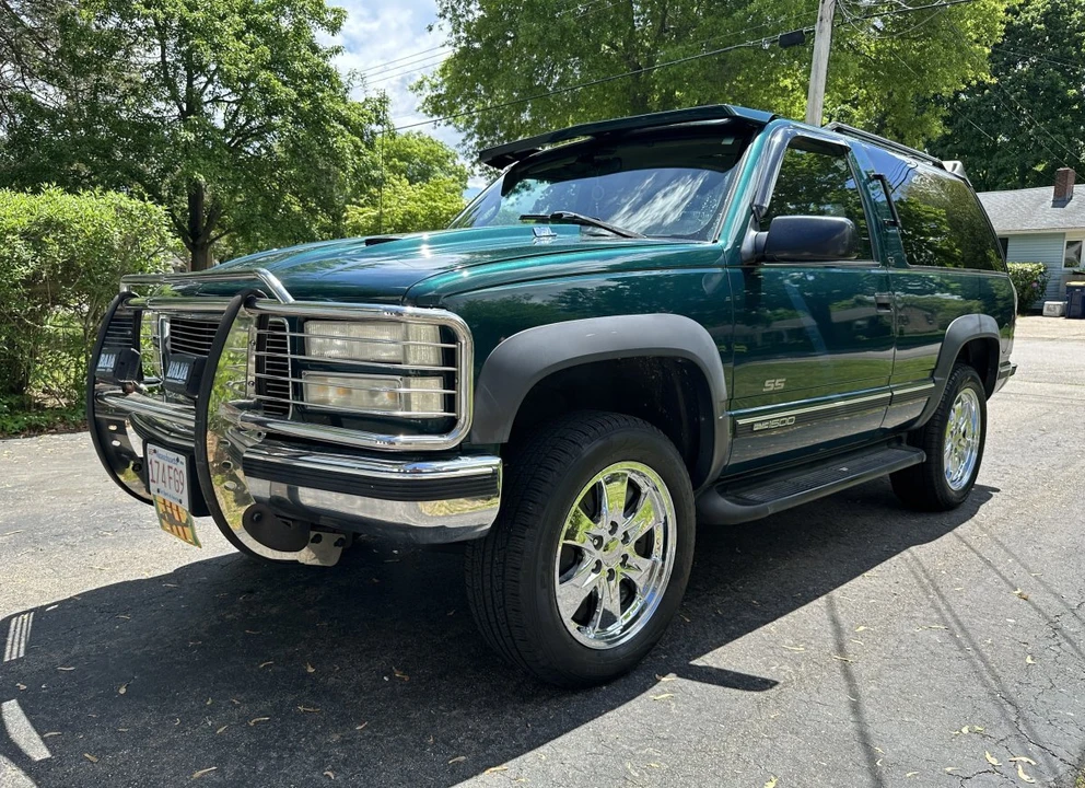 1997 GMC Yukon 1st Gen - Image 4 of 31