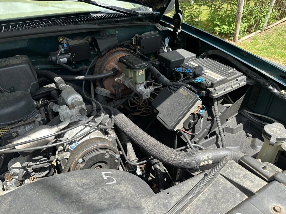 1997 GMC Yukon 1st Gen - Image 21 of 31