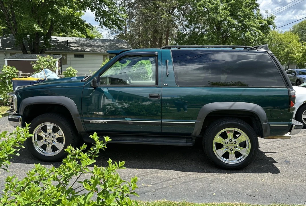 1997 GMC Yukon 1st Gen - Image 26 of 31