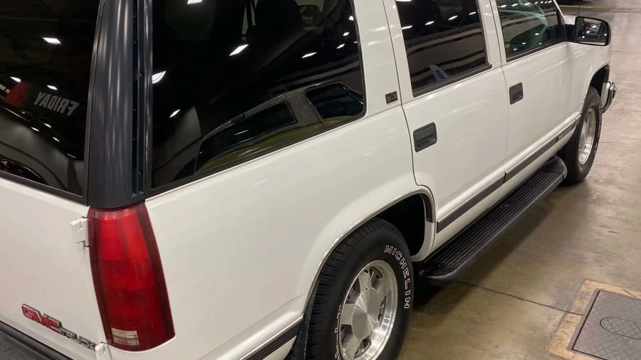 1997 GMC Yukon 1st Gen - Image 8 of 9