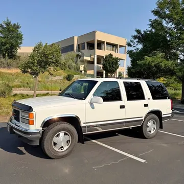 1997 GMC Yukon SLE Sport Utility 4D
