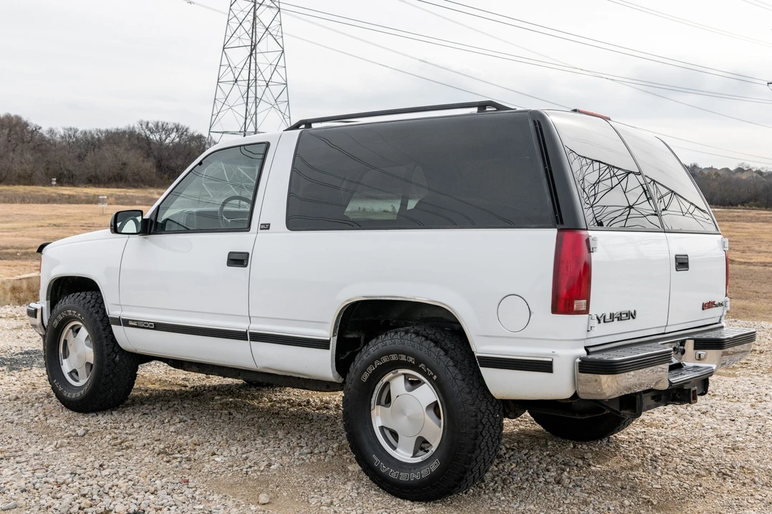 1997 GMC Yukon 1st Gen - Image 3 of 31