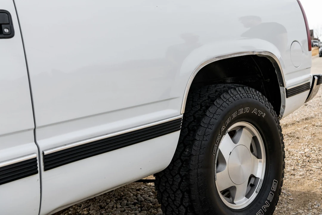 1997 GMC Yukon 1st Gen - Image 31 of 31