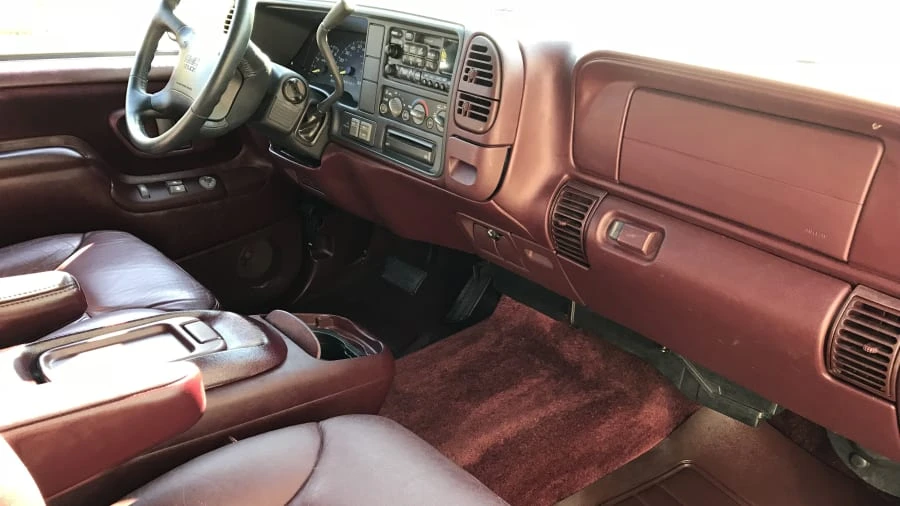 1997 GMC Yukon 1st Gen - Image 5 of 8