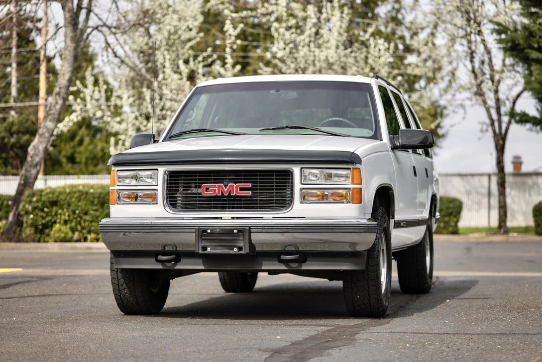 1997 GMC Yukon 1st Gen - Image 2 of 31