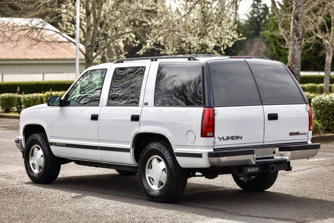 1997 GMC Yukon 1st Gen - Image 7 of 31