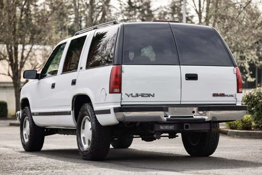 1997 GMC Yukon 1st Gen - Image 9 of 31