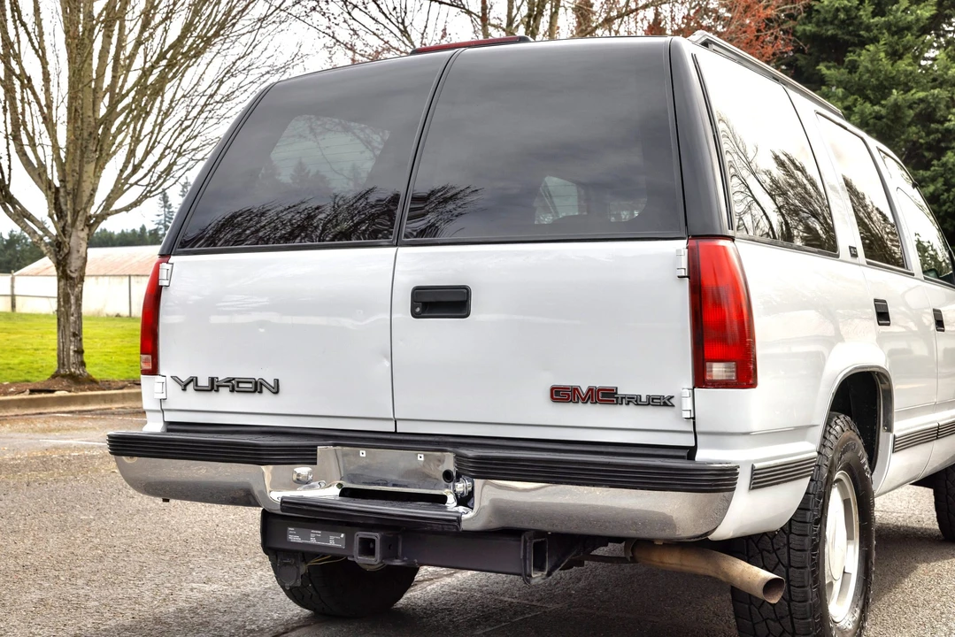 1997 GMC Yukon 1st Gen - Image 19 of 31