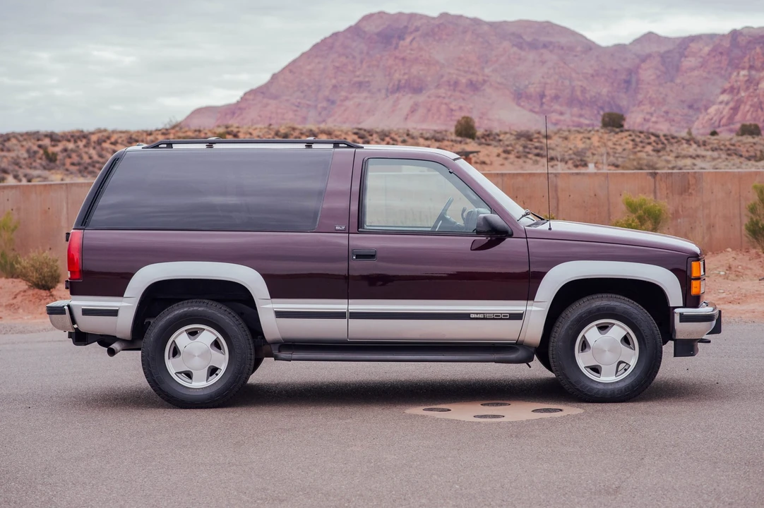 1997 GMC Yukon 1st Gen - Image 10 of 31