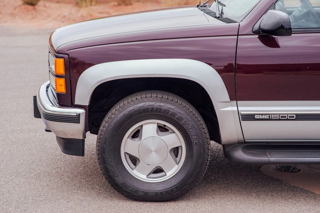 1997 GMC Yukon 1st Gen - Image 18 of 31