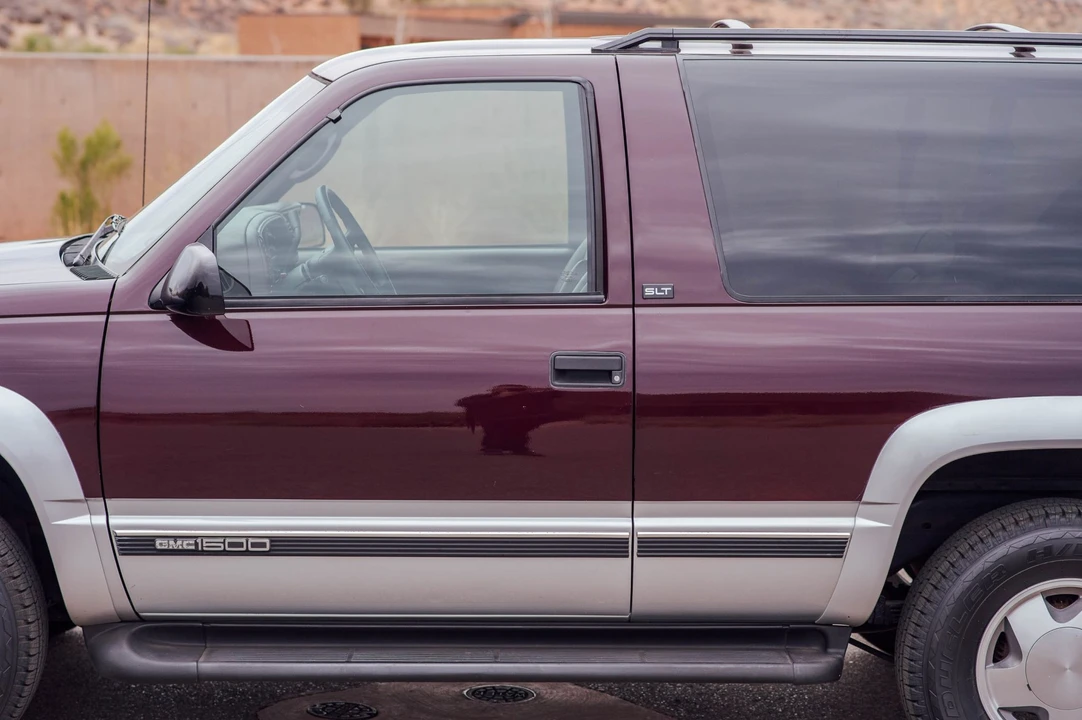 1997 GMC Yukon 1st Gen - Image 19 of 31