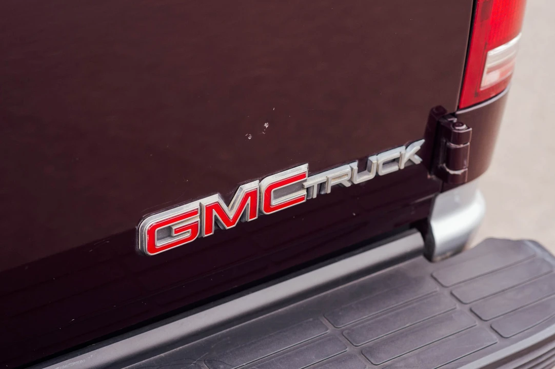 1997 GMC Yukon 1st Gen - Image 23 of 31