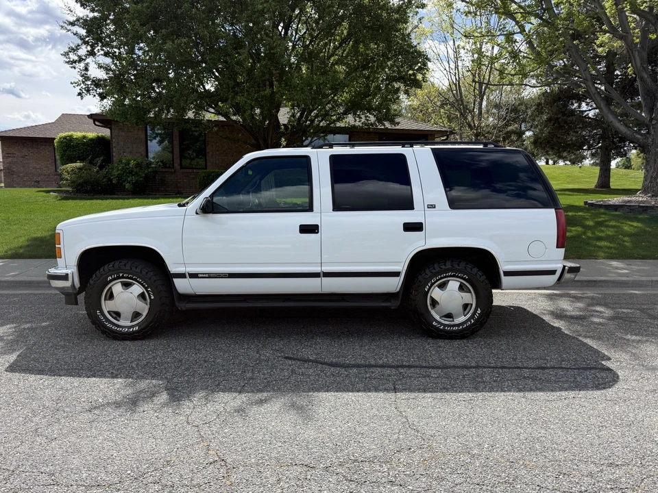 1997 GMC Yukon 1st Gen - Image 2 of 21