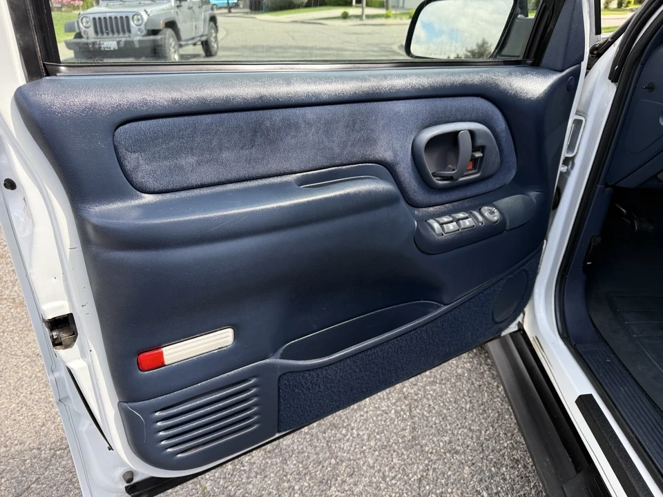 1997 GMC Yukon 1st Gen - Image 20 of 21