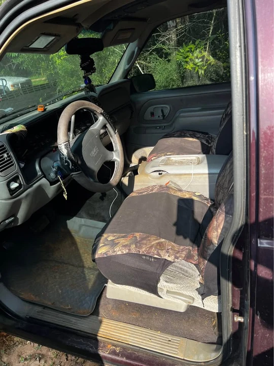 1997 GMC Yukon 1st Gen - Image 4 of 10
