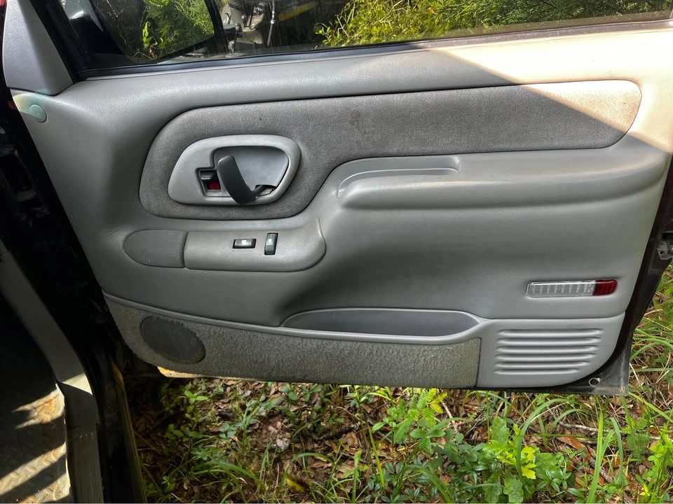1997 GMC Yukon 1st Gen - Image 7 of 10