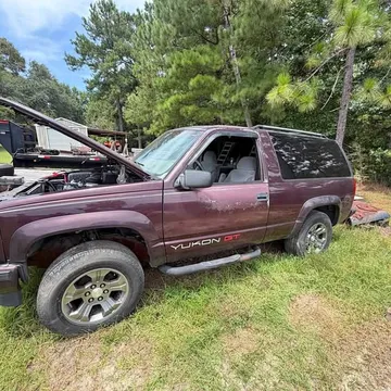 1997 GMC Yukon Sport Utility 2D