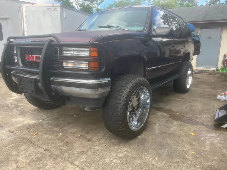 1997 GMC Yukon 1st Gen - Image 4 of 4