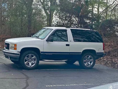 1997 GMC Yukon White and Blue