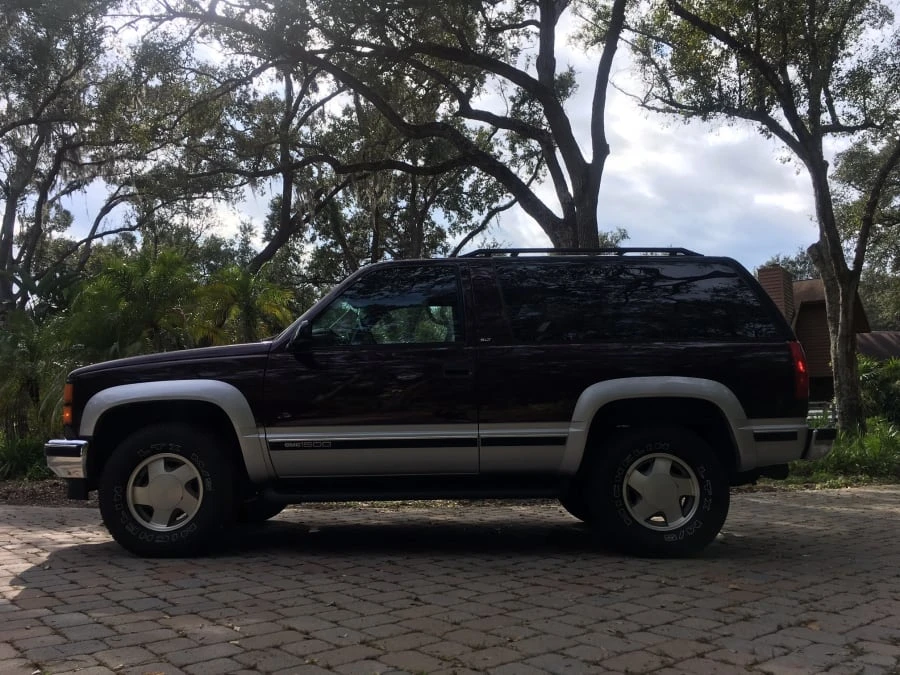 1997 GMC Yukon 1st Gen - Image 2 of 9
