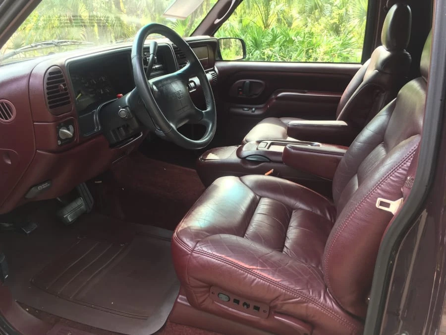 1997 GMC Yukon 1st Gen - Image 3 of 9