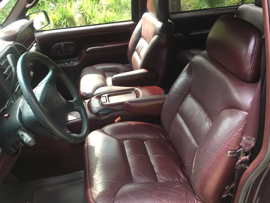 1997 GMC Yukon 1st Gen - Image 4 of 9