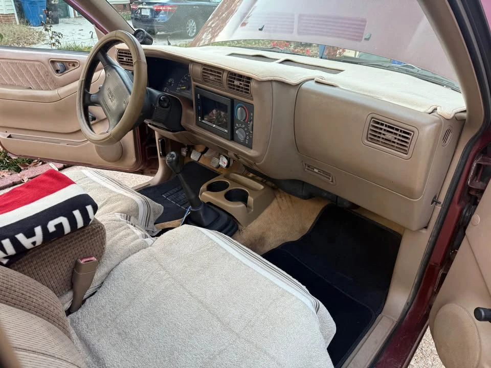 1997 GMC S-15/Sonoma - Image 4 of 15