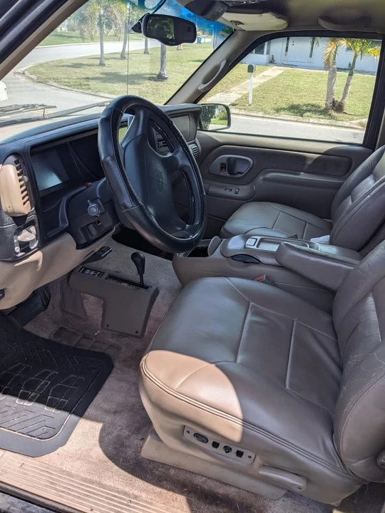 1997 GMC Yukon 1st Gen - Image 7 of 15