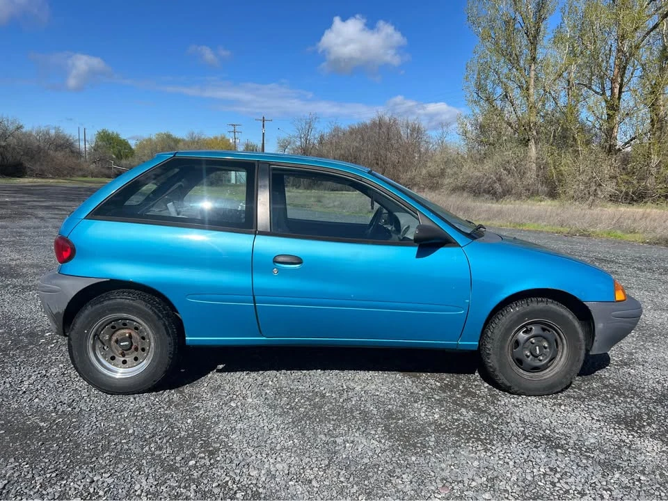 1997 Geo Metro - Image 2 of 3