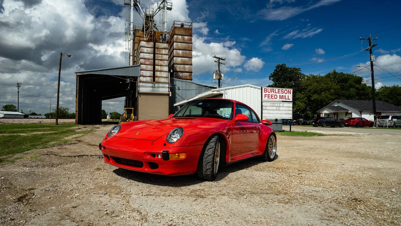 1997 Porsche 993 Carrera 4S - Image 2 of 31