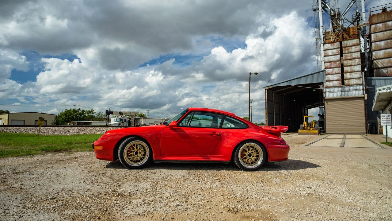 1997 Porsche 993 Carrera 4S - Image 4 of 31