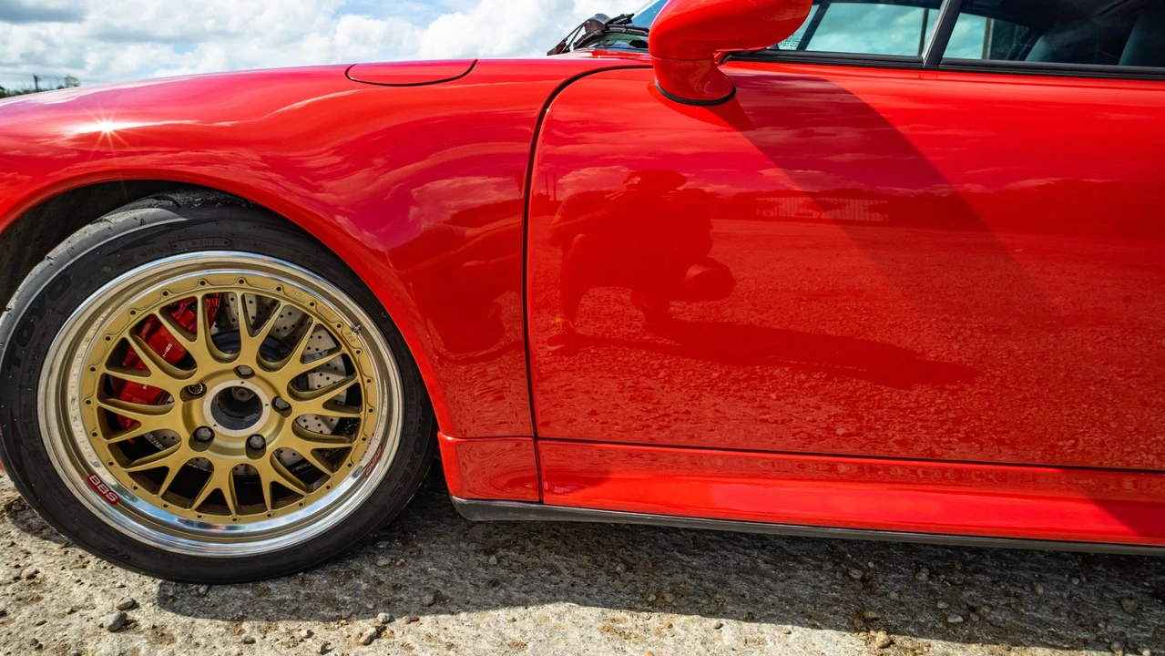 1997 Porsche 993 Carrera 4S - Image 19 of 31