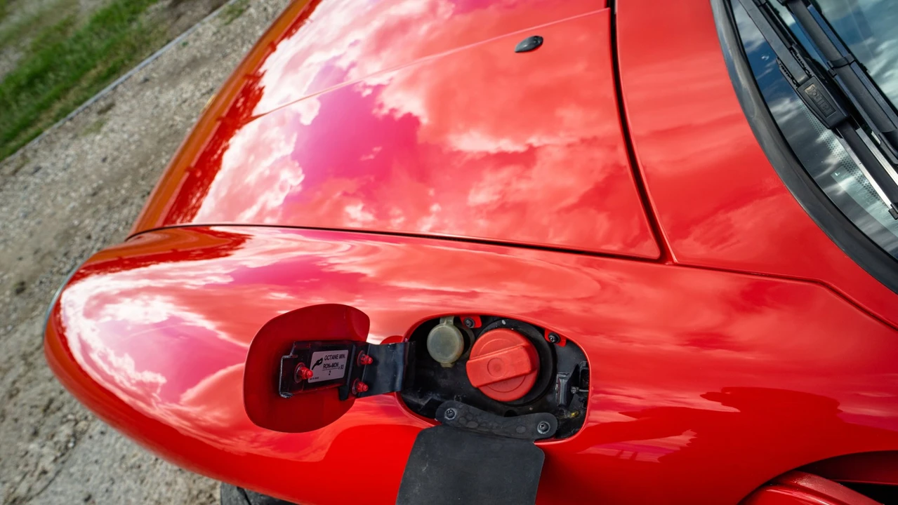 1997 Porsche 993 Carrera 4S - Image 30 of 31