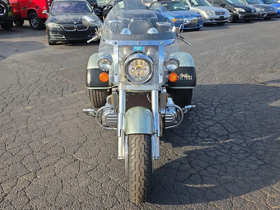1997 Honda Gold Wing - Image 12 of 21
