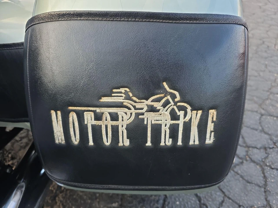 1997 Honda Gold Wing - Image 24 of 27