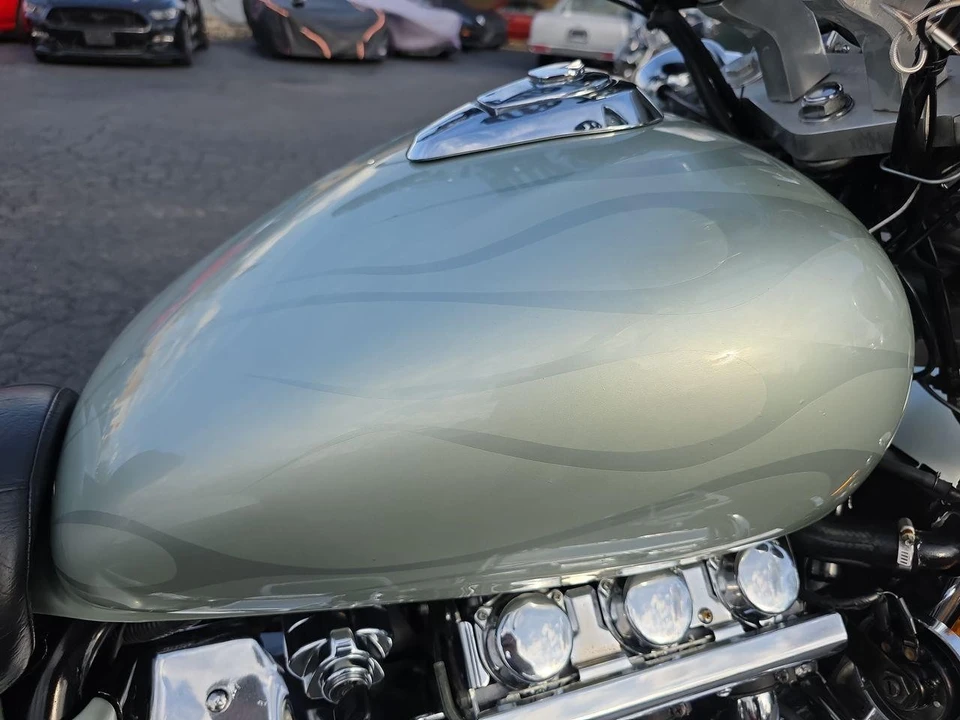 1997 Honda Gold Wing - Image 4 of 21